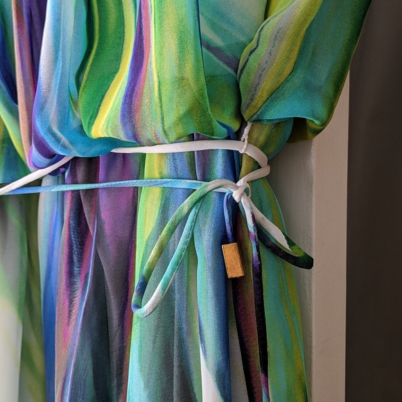 Colorful flowy dress - Picture 4 of 4